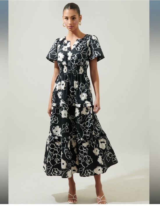 Sugarlips Dresses & Skirts - Sugarlips Palmer floral tiered maxi dress sz M